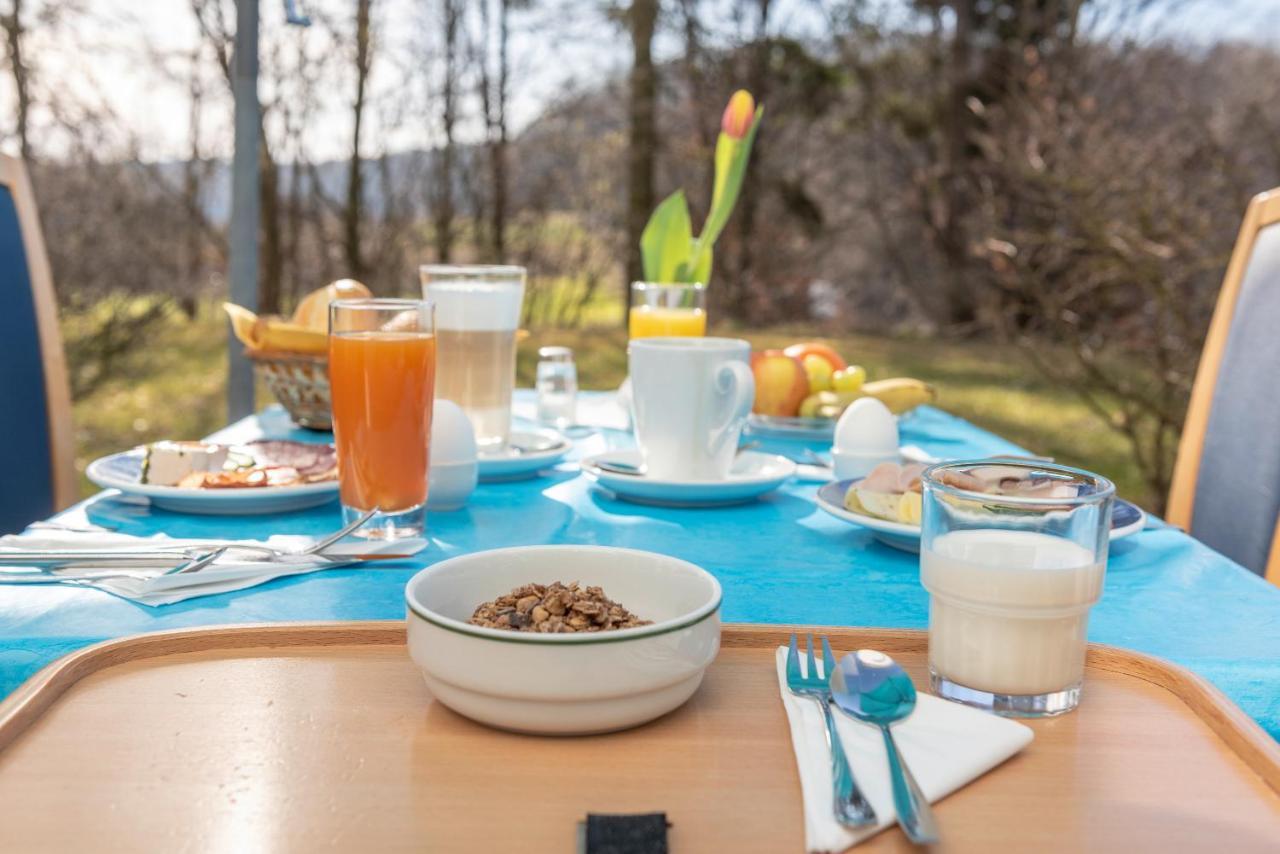 Hotel Am Wiesenweg L 24H Check-In Hausen  Εξωτερικό φωτογραφία