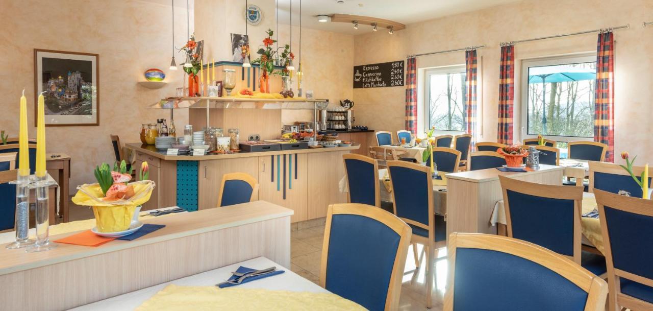 Hotel Am Wiesenweg L 24H Check-In Hausen  Εξωτερικό φωτογραφία